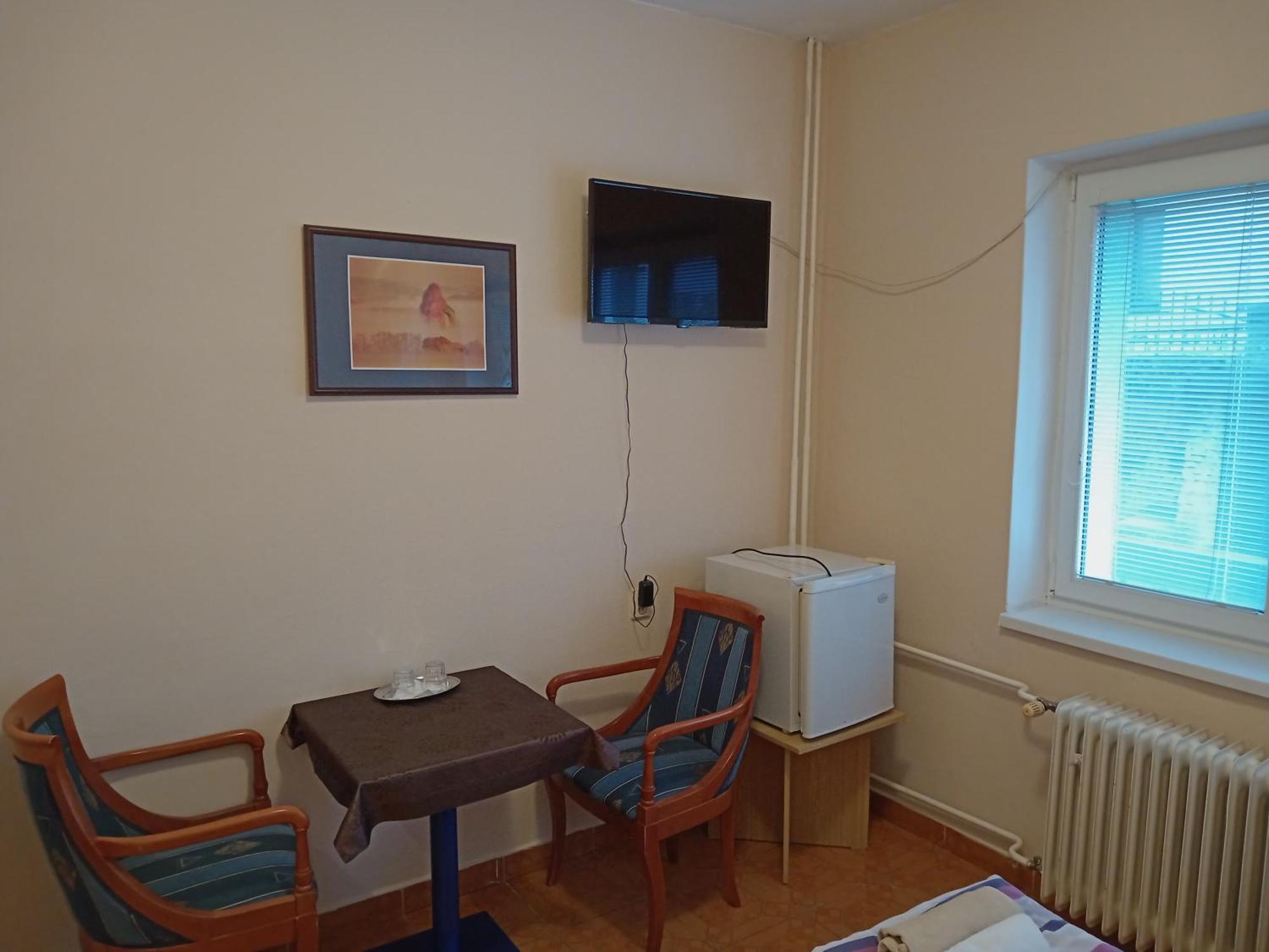 Garni Hotel Sonata Тренчианске-Теплице Экстерьер фото