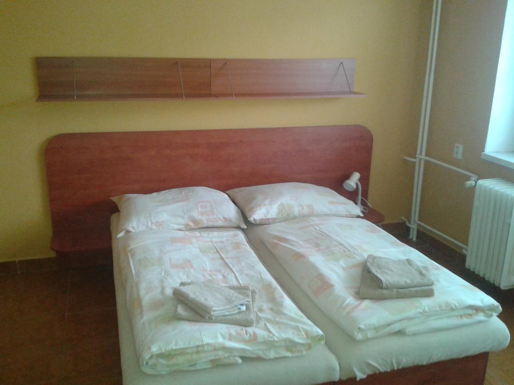 Garni Hotel Sonata Тренчианске-Теплице Экстерьер фото