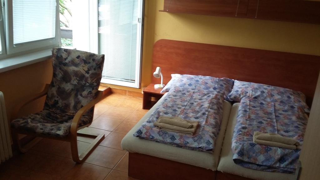 Garni Hotel Sonata Тренчианске-Теплице Экстерьер фото